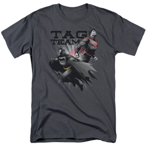 AN OFFCIALLY LICENSED JLA TAG TEAM MEN'S REGULAR FIT T-SHIRT CHARCOAL