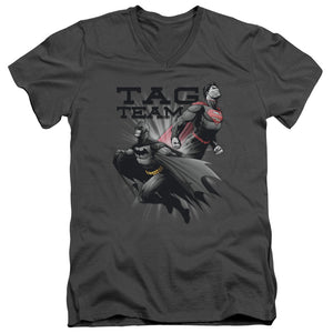 AN OFFCIALLY LICENSED JLA TAG TEAM MEN'S V-NECK T-SHIRT CHARCOAL