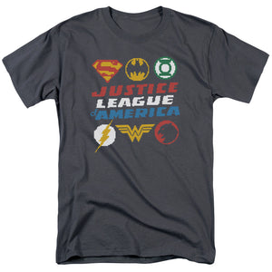 AN OFFCIALLY LICENSED JLA PIXEL LOGOS MEN'S REGULAR FIT T-SHIRT CHARCOAL