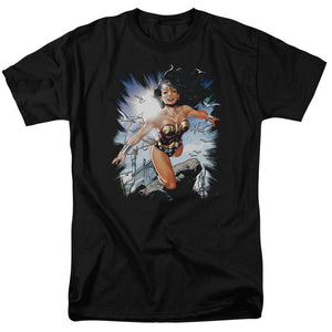 AN OFFCIALLY LICENSED JLA OF THEMYSCIRA MEN'S REGULAR FIT T-SHIRT BLACK
