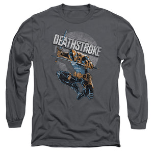 AN OFFCIALLY LICENSED JLA DEATHSTROKE RETRO MEN'S LONG SLEEVE T-SHIRT CHARCOAL