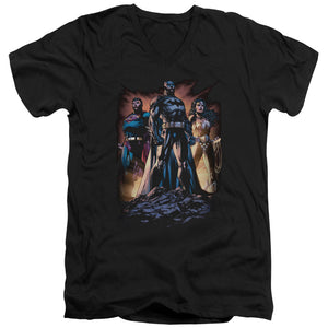 AN OFFCIALLY LICENSED JLA TAKE A STAND MEN'S V-NECK T-SHIRT BLACK