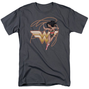 AN OFFCIALLY LICENSED JLA GLOWING LASSO MEN'S REGULAR FIT T-SHIRT CHARCOAL