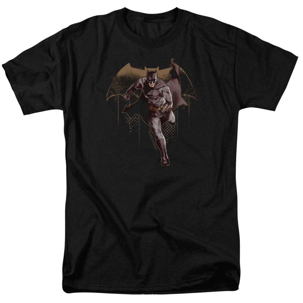 AN OFFCIALLY LICENSED JUSTICE LEAGUE MOVIE CAPED CRUSADER MEN'S REGULAR FIT T-SHIRT BLACK