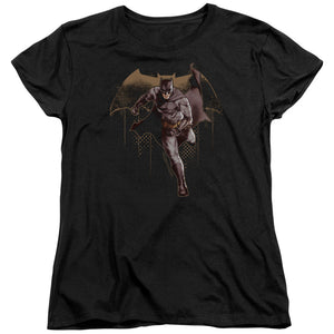 AN OFFCIALLY LICENSED JUSTICE LEAGUE MOVIE CAPED CRUSADER WOMEN'S REGULAR FIT T-SHIRT BLACK