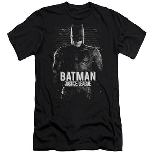 AN OFFCIALLY LICENSED JUSTICE LEAGUE MOVIE BATMAN MEN'S PREMIUM SLIM FIT T-SHIRT BLACK