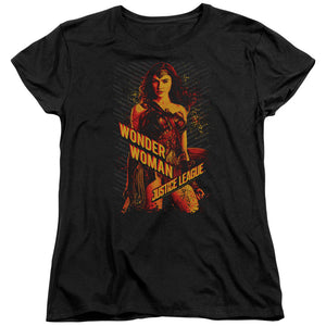 AN OFFCIALLY LICENSED JUSTICE LEAGUE MOVIE WONDER WOMAN WOMEN'S REGULAR FIT T-SHIRT BLACK