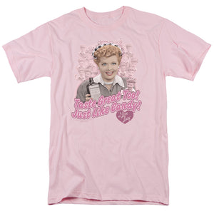 AN OFFCIALLY LICENSED I LOVE LUCY TASTES LIKE CANDY MEN'S REGULAR FIT T-SHIRT PINK