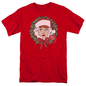AN OFFCIALLY LICENSED I LOVE LUCY WREATH MEN'S REGULAR FIT T-SHIRT RED
