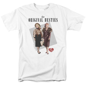 AN OFFCIALLY LICENSED I LOVE LUCY ORIGINAL BESTIE MEN'S REGULAR FIT T-SHIRT WHITE