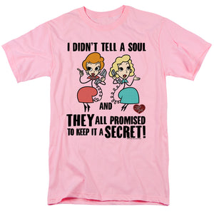 AN OFFCIALLY LICENSED I LOVE LUCY GOSSIP PROMISES MEN'S REGULAR FIT T-SHIRT PINK