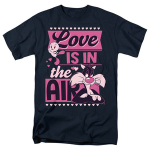 AN OFFCIALLY LICENSED LOONEY TUNES VALENTINE'S DAY TWEETY SYLVESTER LOVE IN THE AIR MEN'S REGULAR FIT T-SHIRT NAVY
