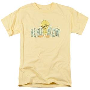 AN OFFCIALLY LICENSED LOONEY TUNES NERD ALERT MEN'S REGULAR FIT T-SHIRT BANANA