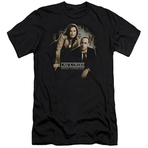 AN OFFCIALLY LICENSED LAW AND ORDER SVU HELPING VICTIMS MEN'S PREMIUM SLIM FIT T-SHIRT BLACK