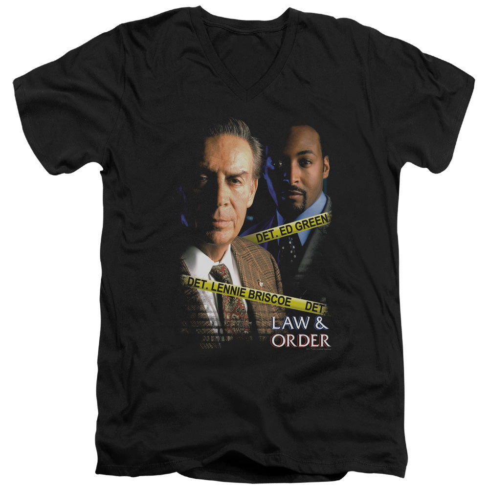 AN OFFCIALLY LICENSED LAW AND ORDER BRISCOE&GREEN MEN'S V-NECK T-SHIRT BLACK