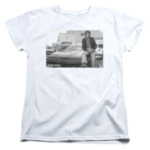 AN OFFCIALLY LICENSED KNIGHT RIDER BLACK KNIGHT WOMEN'S REGULAR FIT T-SHIRT WHITE