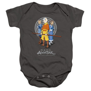 AN OFFCIALLY LICENSED AVATAR THE LAST AIRBENDER TEAM AVATAR BABY BODYSUIT CHARCOAL