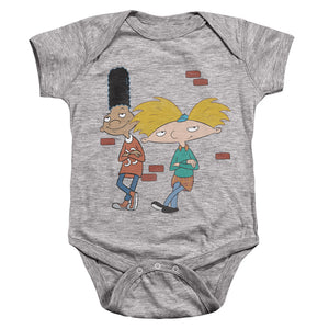 AN OFFCIALLY LICENSED HEY ARNOLD ARNOLD AND GERALD LEANING BABY BODYSUIT ATHLETIC HEATHER