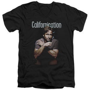 AN OFFCIALLY LICENSED CALIFORNICATION SMOKING MEN'S V-NECK T-SHIRT BLACK