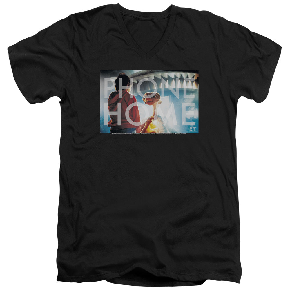 AN OFFCIALLY LICENSED ET KNOCKOUT MEN'S V-NECK T-SHIRT BLACK