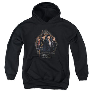 AN OFFCIALLY LICENSED FANTASTIC BEASTS GROUP PORTRAIT YOUTH HOODIE BLACK