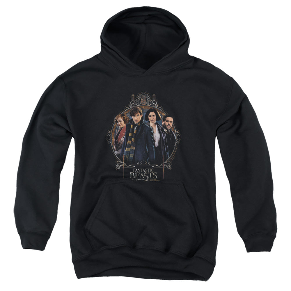 AN OFFCIALLY LICENSED FANTASTIC BEASTS GROUP PORTRAIT YOUTH HOODIE BLACK