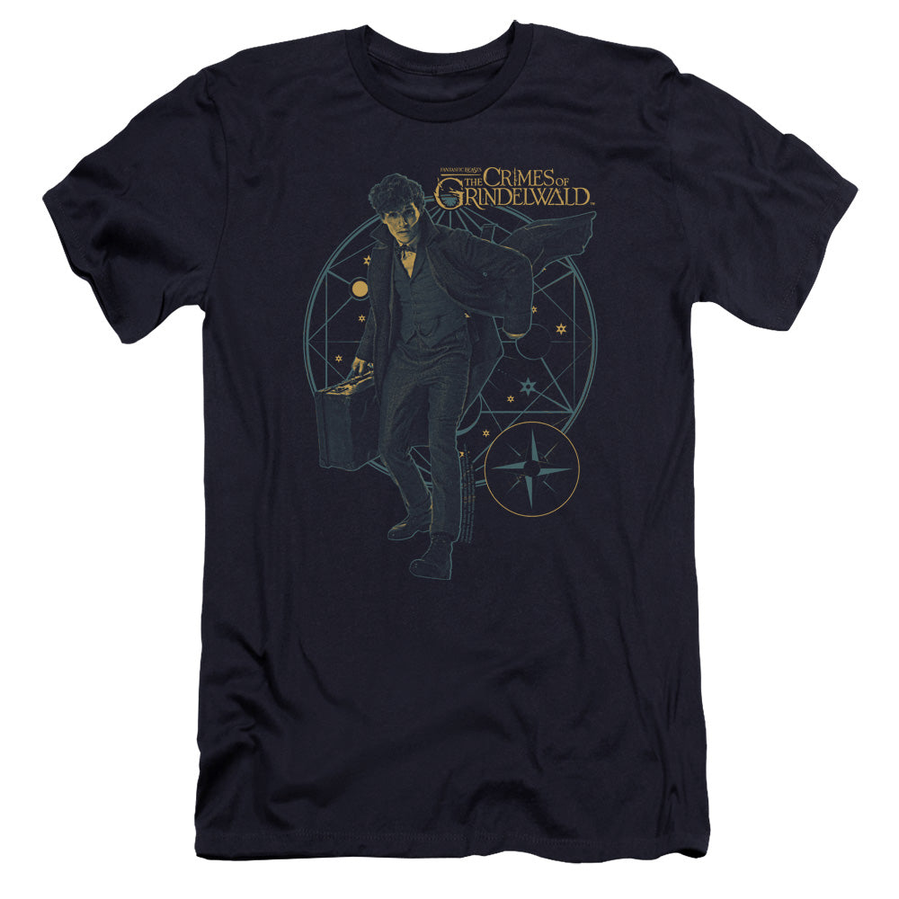 AN OFFCIALLY LICENSED FANTASTIC BEASTS 2 SUITCASE MEN'S PREMIUM SLIM FIT T-SHIRT NAVY