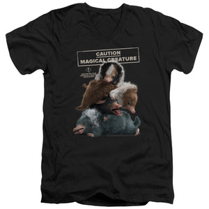 AN OFFCIALLY LICENSED FANTASTIC BEASTS 2 CUDDLE PUDDLE MEN'S V-NECK T-SHIRT BLACK