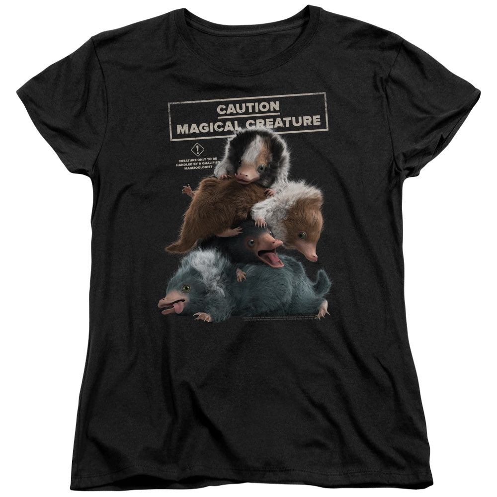 AN OFFCIALLY LICENSED FANTASTIC BEASTS 2 CUDDLE PUDDLE WOMEN'S REGULAR FIT T-SHIRT BLACK